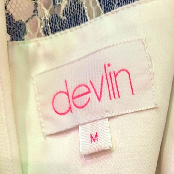 Devlin flower lace blouse M - Picture 4 of 4